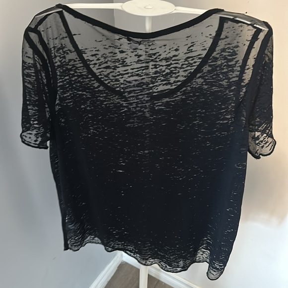 NWT Guess SS waves burnout tee size M - Picture 6 of 8